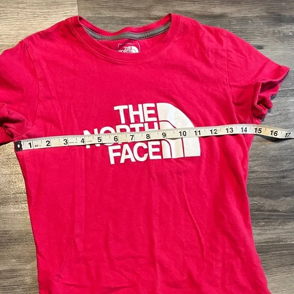 The North Face Women's Vibrant Pink Tee - Picture 2 of 3